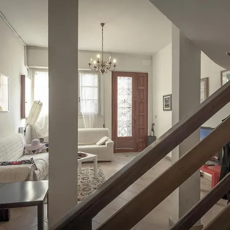 La Viareggina, 600mt Dal Mare Centro Di Viareggio